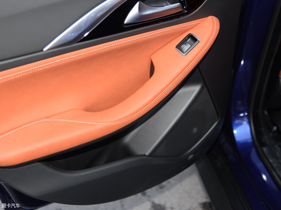 2017ӢQX30 2.0T (q)\Ӱ