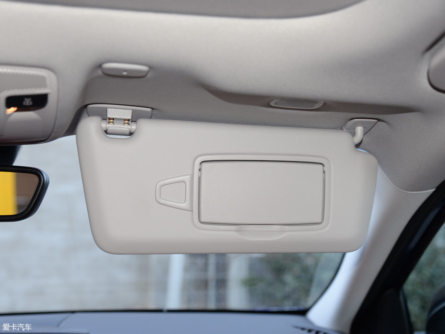 2017ӢQX30 2.0T (q)\Ӱ