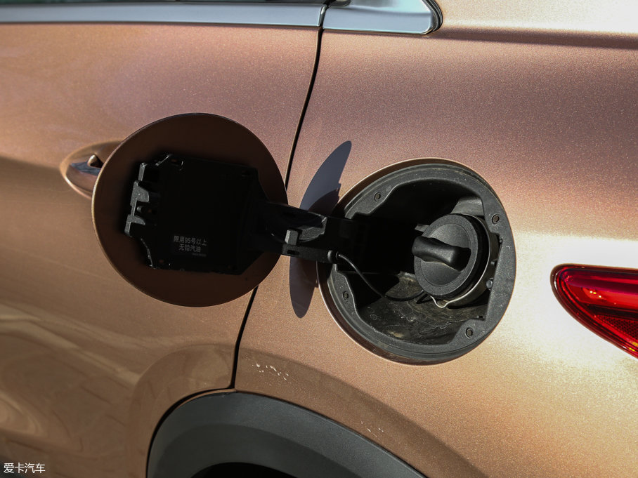 2017ӢQX30 2.0T (q)\(yn)(dng)