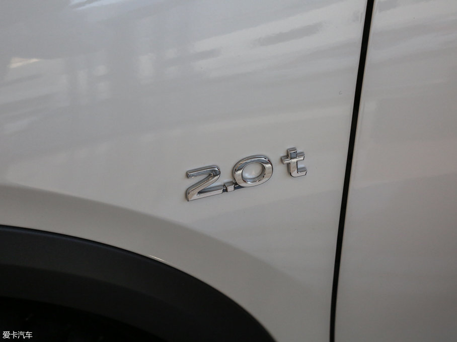 2017ӢQX30 2.0T (q)\(yn)Ӱ