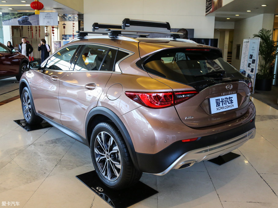 2017ӢQX30 2.0T (q)rа