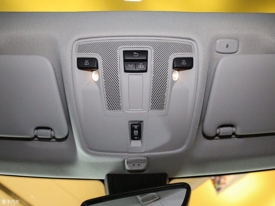 2017ӢQX30 2.0T (q)rа