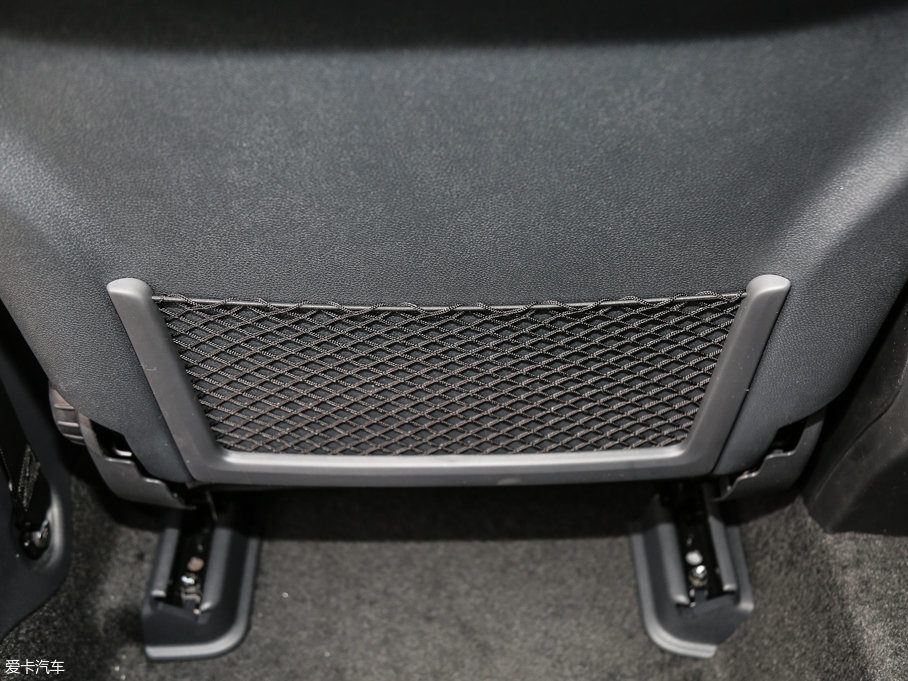 2017ӢQX30 1.6T (q)rа