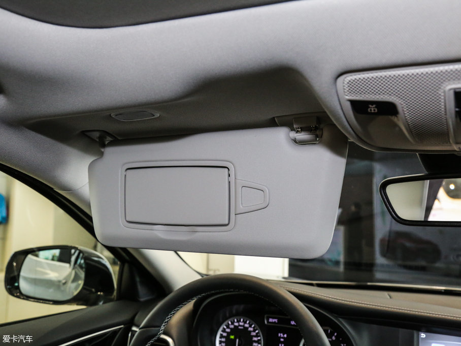 2017ӢQX30 1.6T (q)\(yn)(dng)