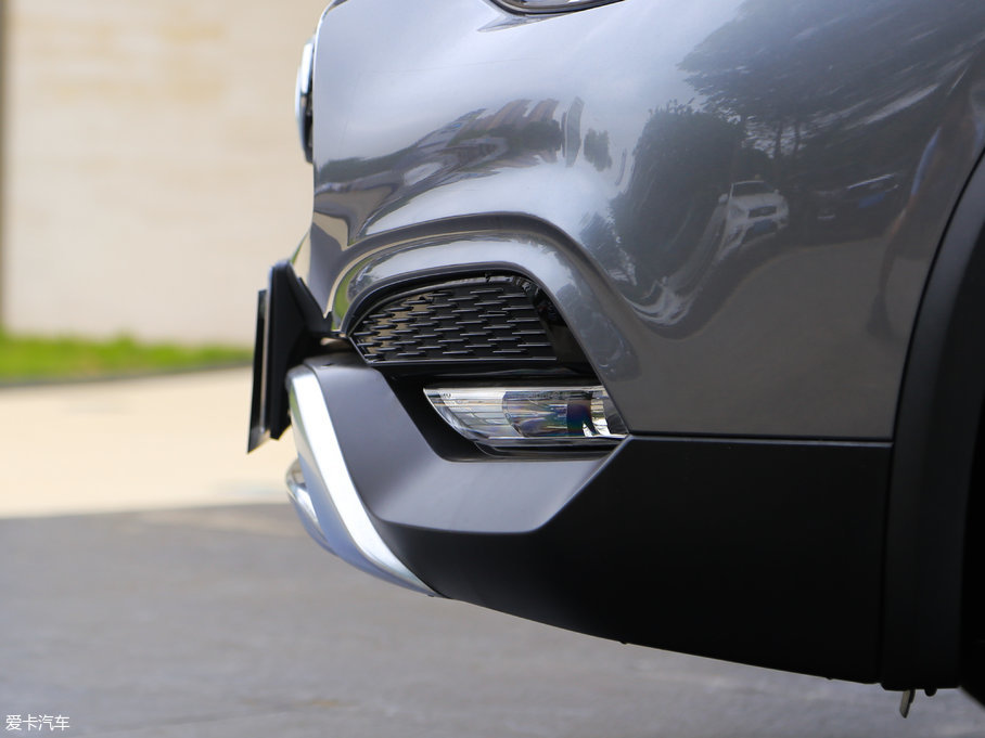 2017ӢQX30 2.0T (q)\Ӱ