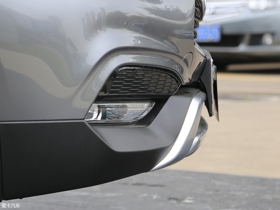 2017ӢQX30 2.0T (q)\(yn)(dng)