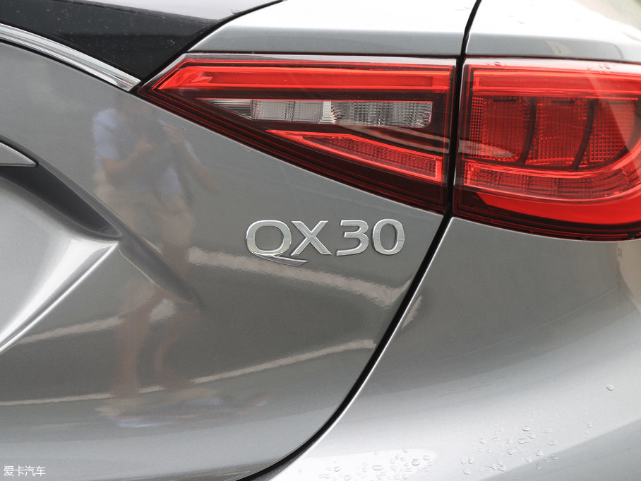 2017ӢQX30 2.0T (q)\Ӱ