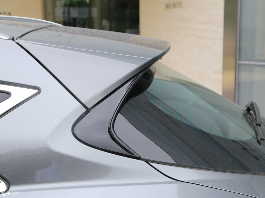 2017ӢQX30 2.0T (q)\(yn)Ӱ