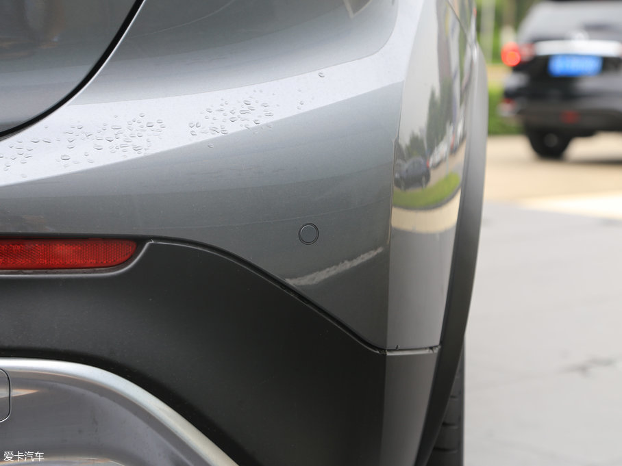 2017ӢQX30 2.0T (q)\Ӱ