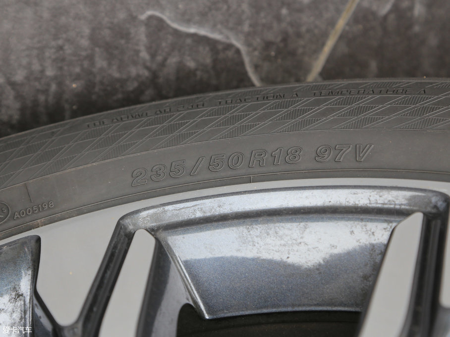 2017ӢQX30 2.0T (q)\(yn)(dng)