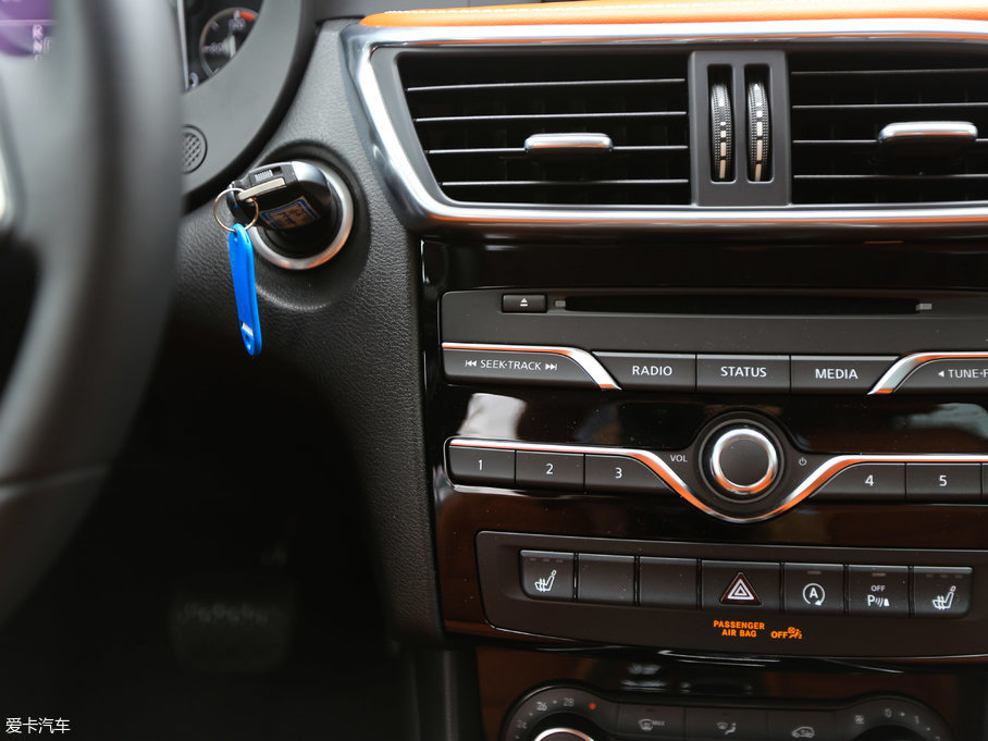 2017ӢQX30 2.0T (q)\(yn)(dng)