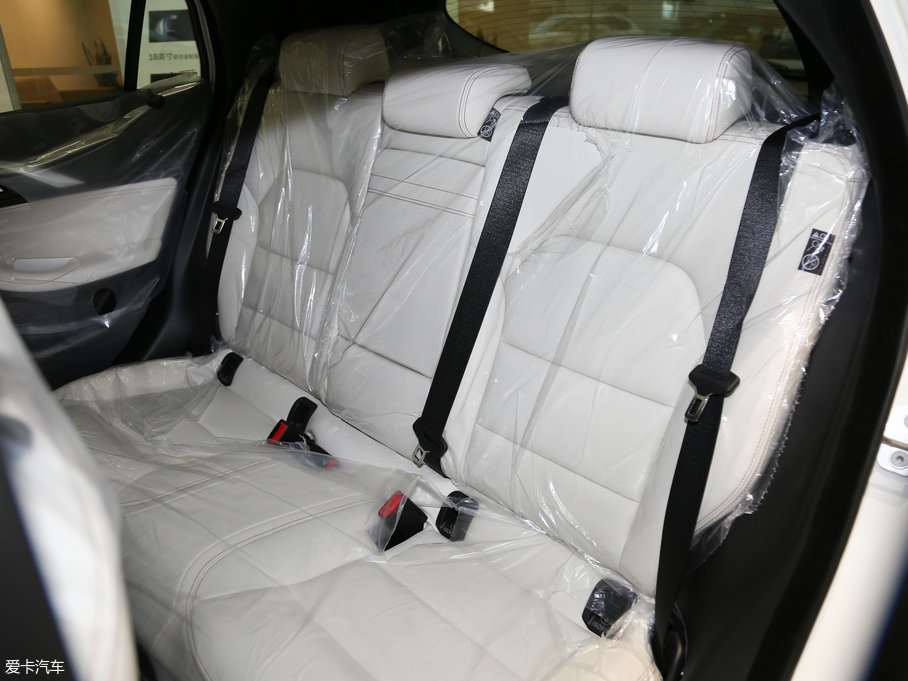 2017ӢQX30 1.6T (q)\Ӱ