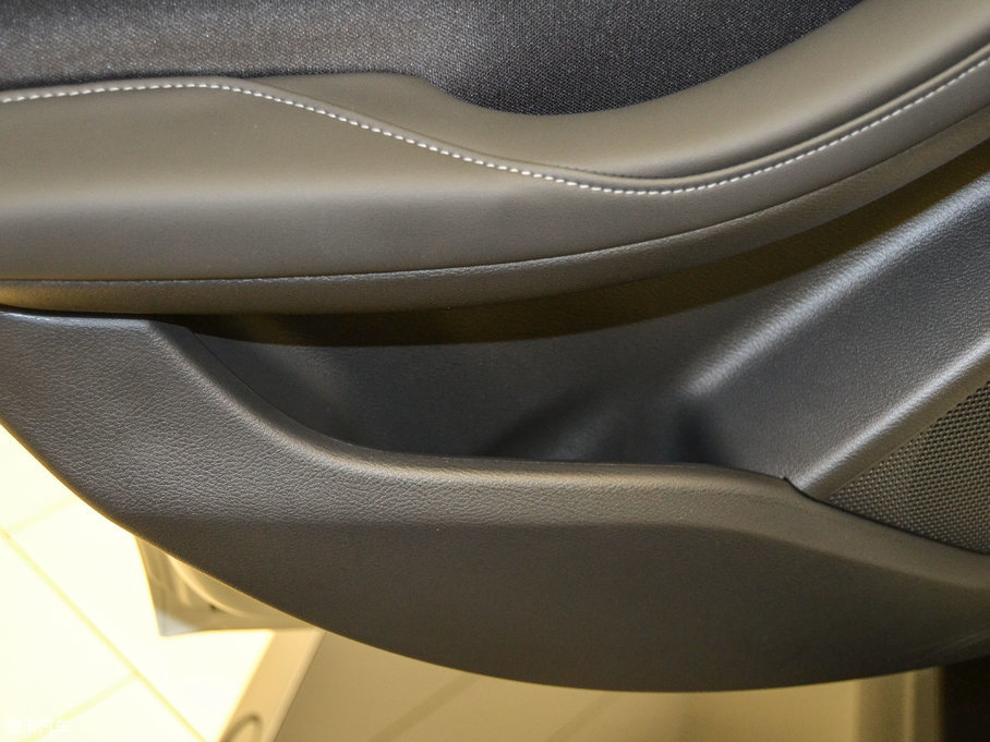 2017ӢQX30 1.6T (q)r(sh)а