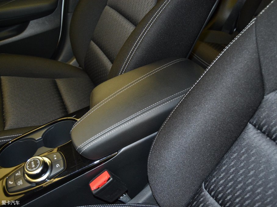 2017ӢQX30 1.6T (q)r(sh)а