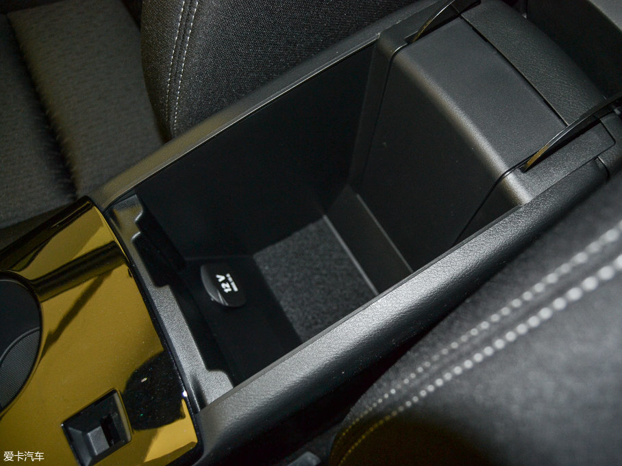 2017ӢQX30 1.6T (q)r(sh)а