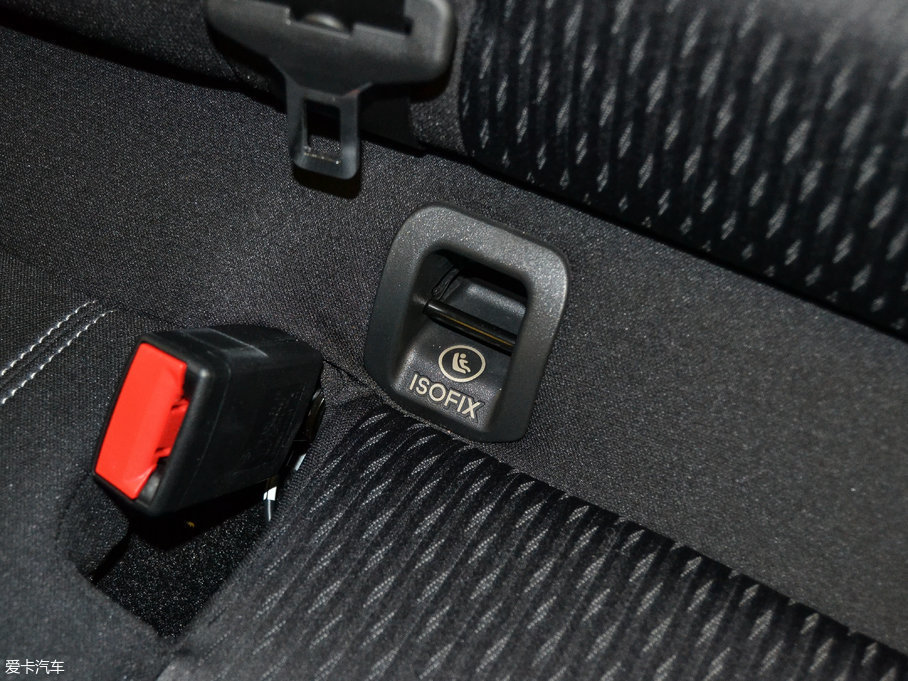 2017ӢQX30 1.6T (q)r(sh)а