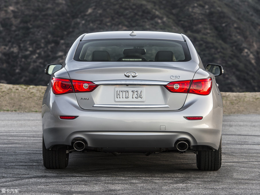 2017ӢQ50 Signature Edition