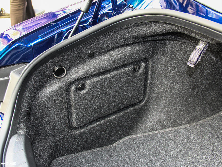 2017��Ӣ�����Q60 2.0T ���A��