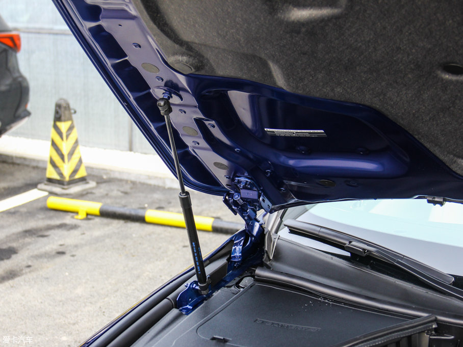 2017��Ӣ�����Q60 2.0T ���A��