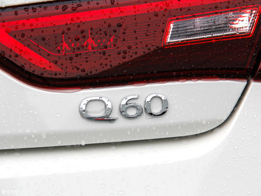 2017��Ӣ�����Q60 2.0T ���A��