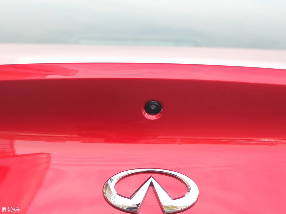 2017��Ӣ�����Q60 2.0T ���A��