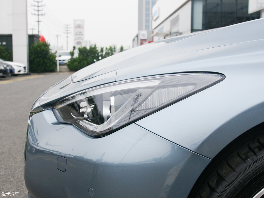 2017��Ӣ�����Q60 2.0T ���A��