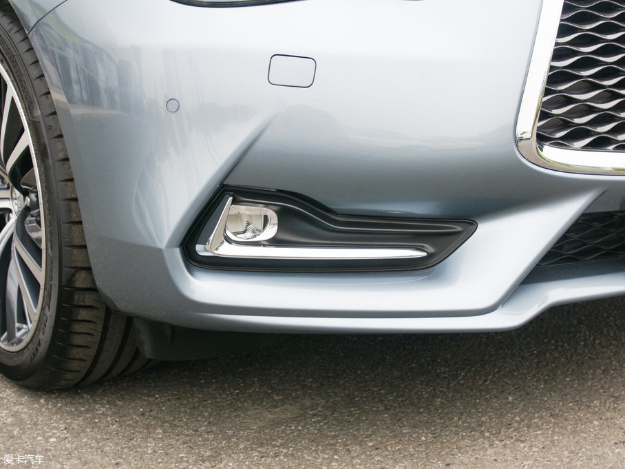 2017��Ӣ�����Q60 2.0T ���A��