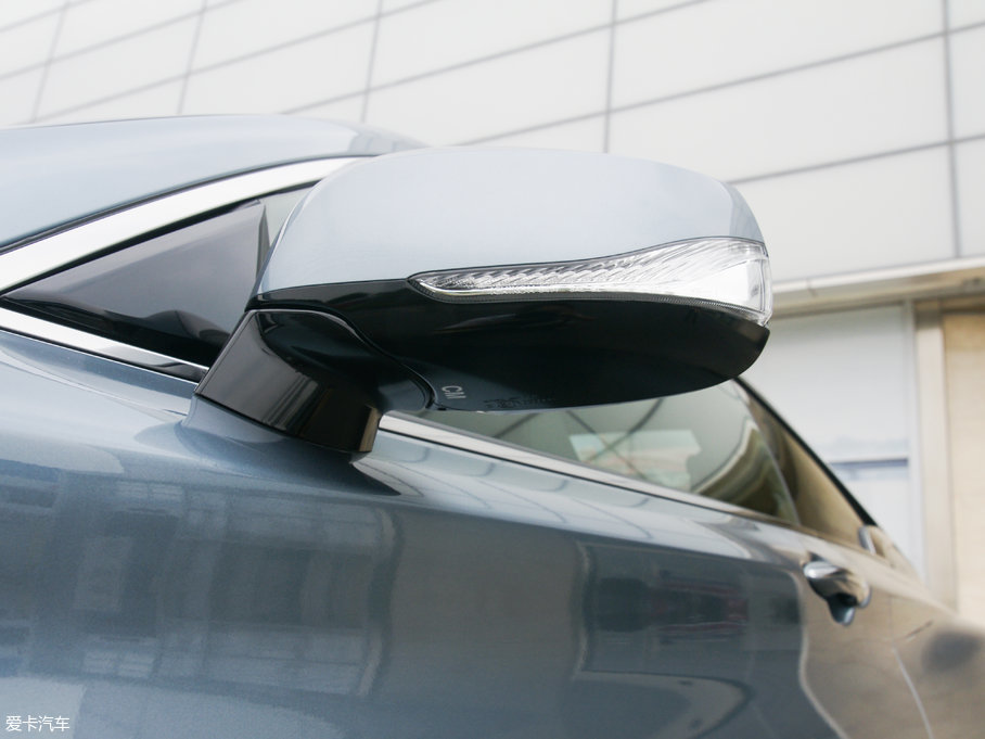 2017��Ӣ�����Q60 2.0T ���A��