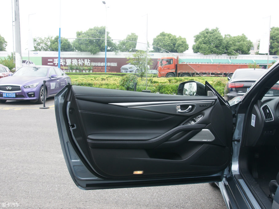 2017��Ӣ�����Q60 2.0T ���A��