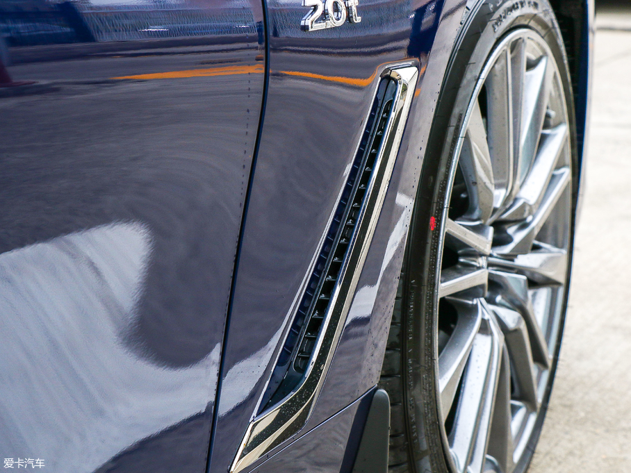 2017ӢQ60 S 2.0T A\Ӱ