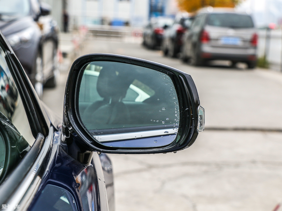 2017ӢQ60 S 2.0T A\Ӱ