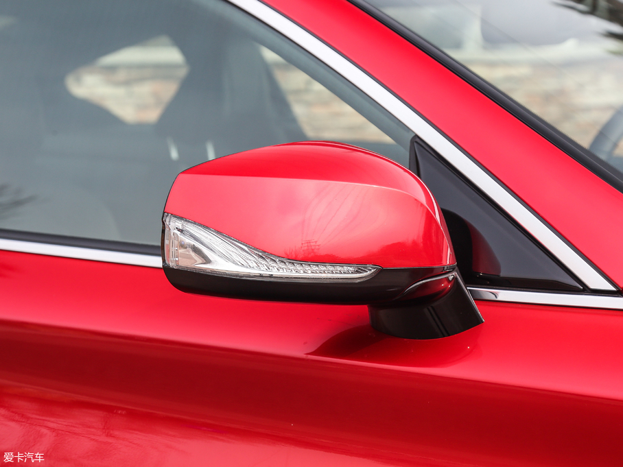 2017ӢQ60 S 2.0T A\Ӱ