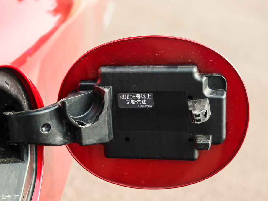 2017��Ӣ�����Q60 S 2.0T ���A�\�Ӱ�