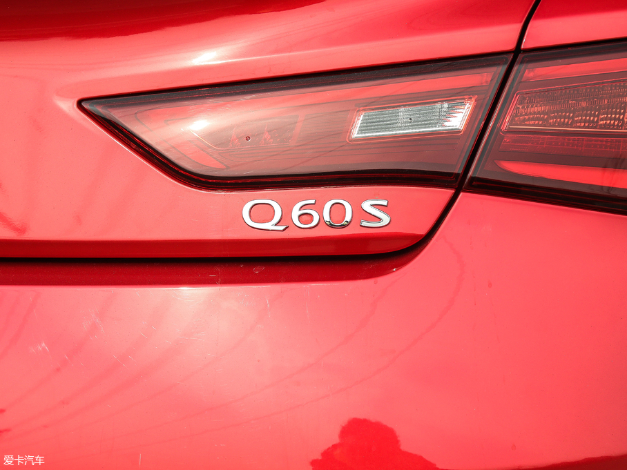 2017ӢQ60 S 2.0T A\Ӱ