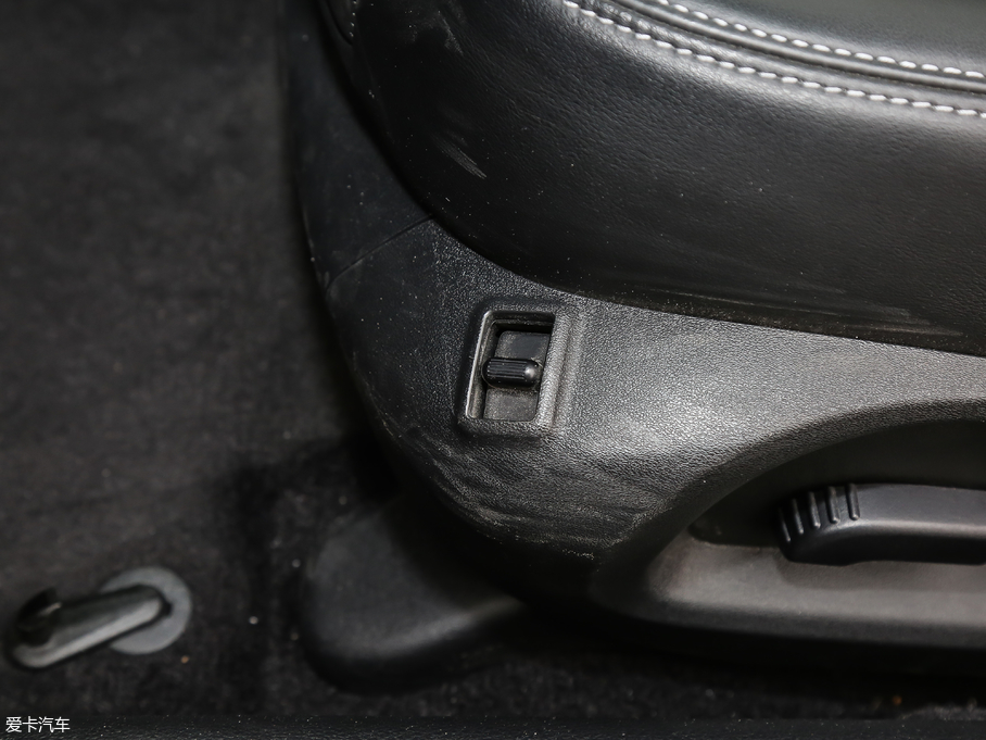 2017ӢQ60 S 2.0T A\Ӱ