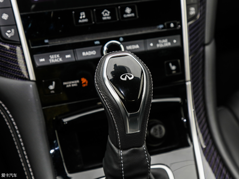 2017��Ӣ�����Q60 S 2.0T ���A�\(y��n)��(d��ng)��