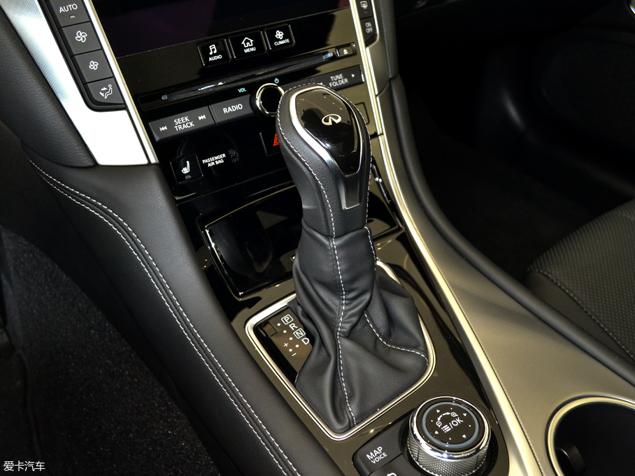 2017��Ӣ�����Q60 2.0T ���A��