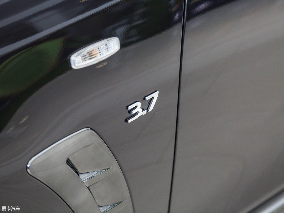 2017ӢQX70 3.7L ^Ӱ