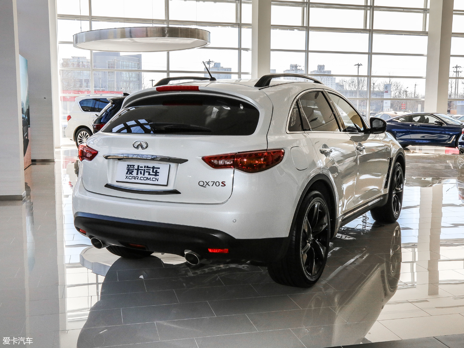 2017ӢQX70 3.7L ^Ӱ