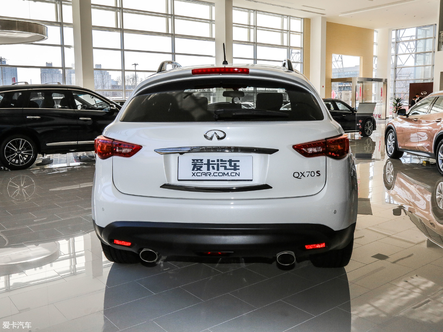 2017ӢQX70 3.7L ^Ӱ