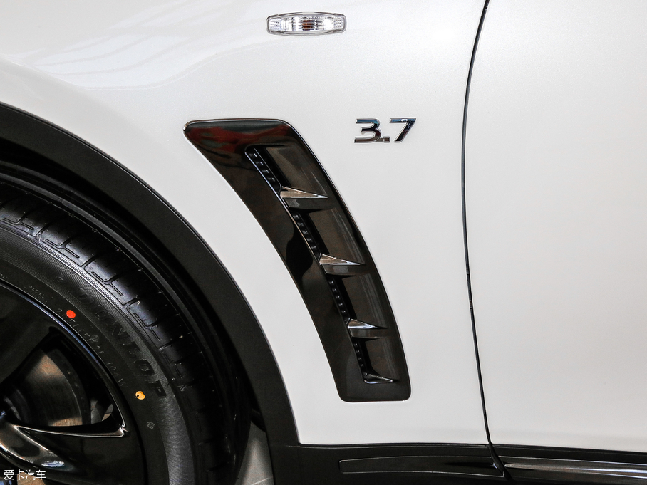2017ӢQX70 3.7L ^Ӱ