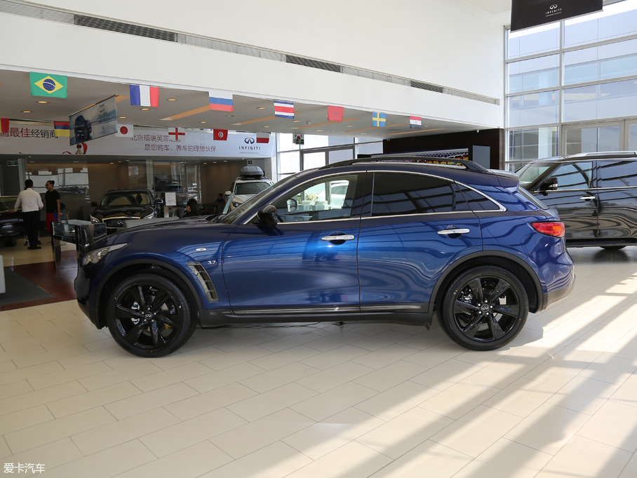 2017ӢQX70 3.7L ^Ӱ