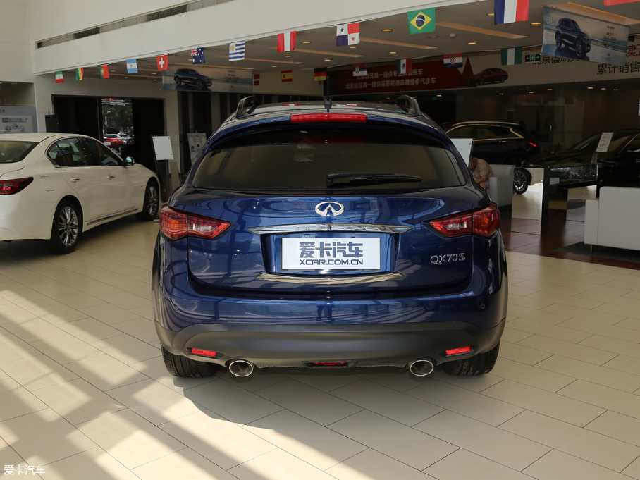 2017ӢQX70 3.7L ^Ӱ