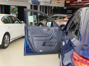 2017款3.7L 绝影版 驾驶位车门