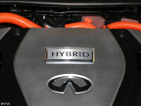 ӢQ50 Hybrid