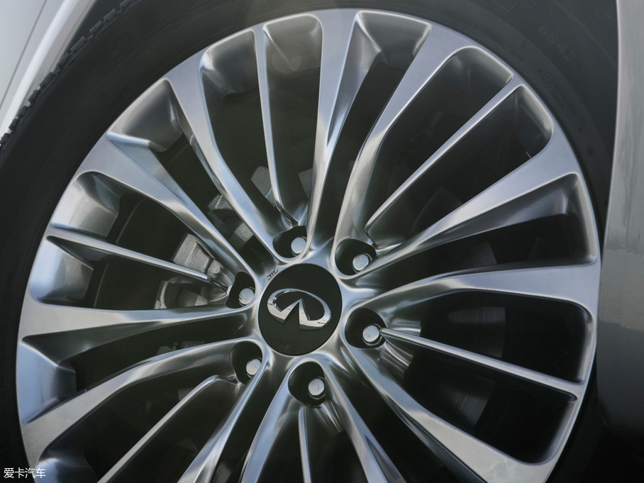 2018��Ӣ�����QX80 ������