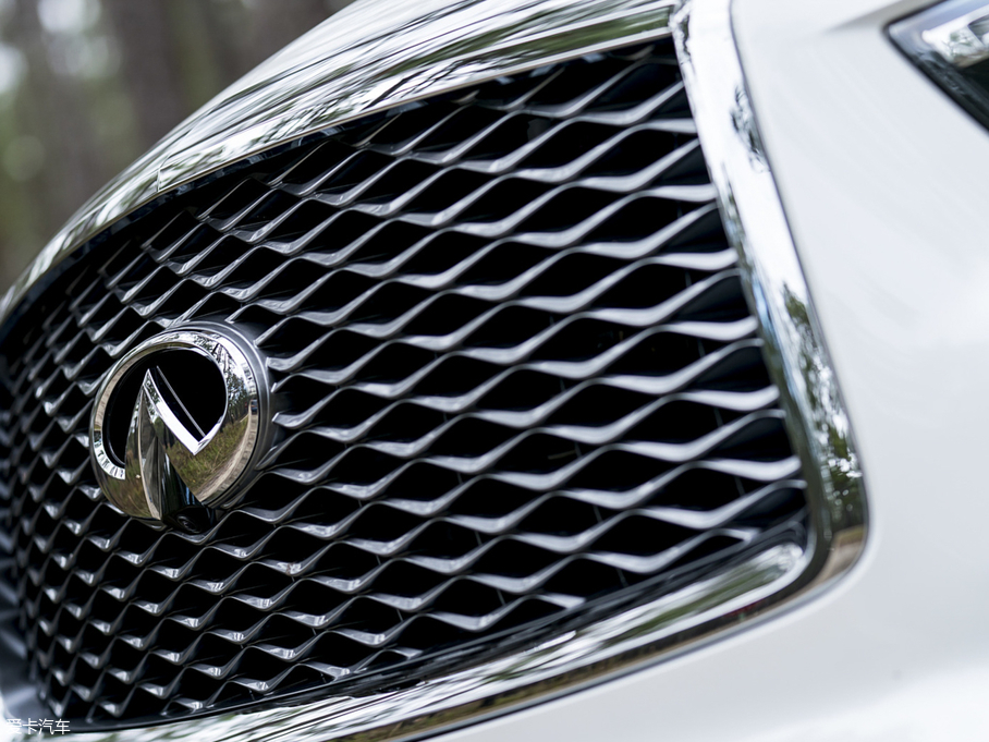 2018��Ӣ�����QX80 ������