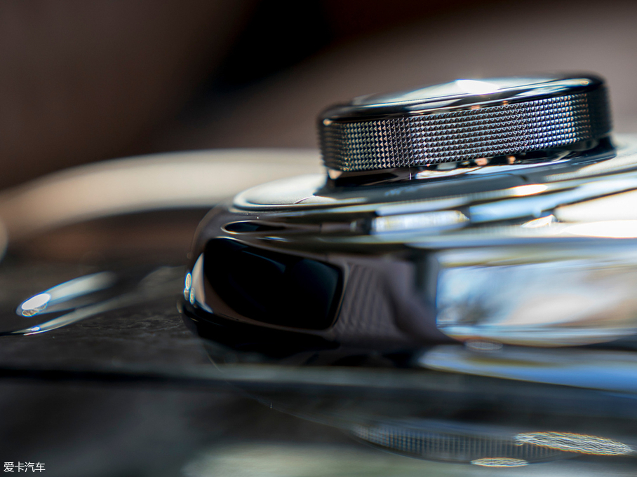 2018��Ӣ�����QX80 ������