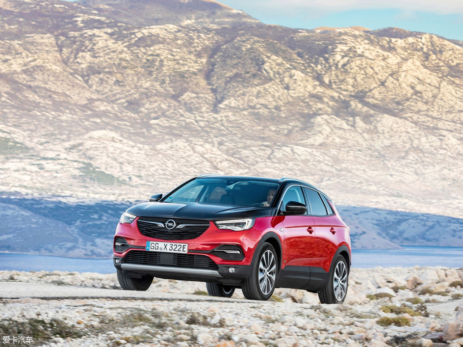 2019��Grandland X PHEV Hybrid4