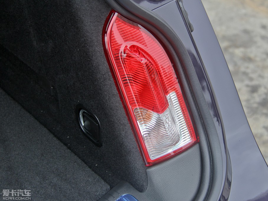 2013Ӣف 2.0T Ԅ(dng)(q)\(yn)(dng)